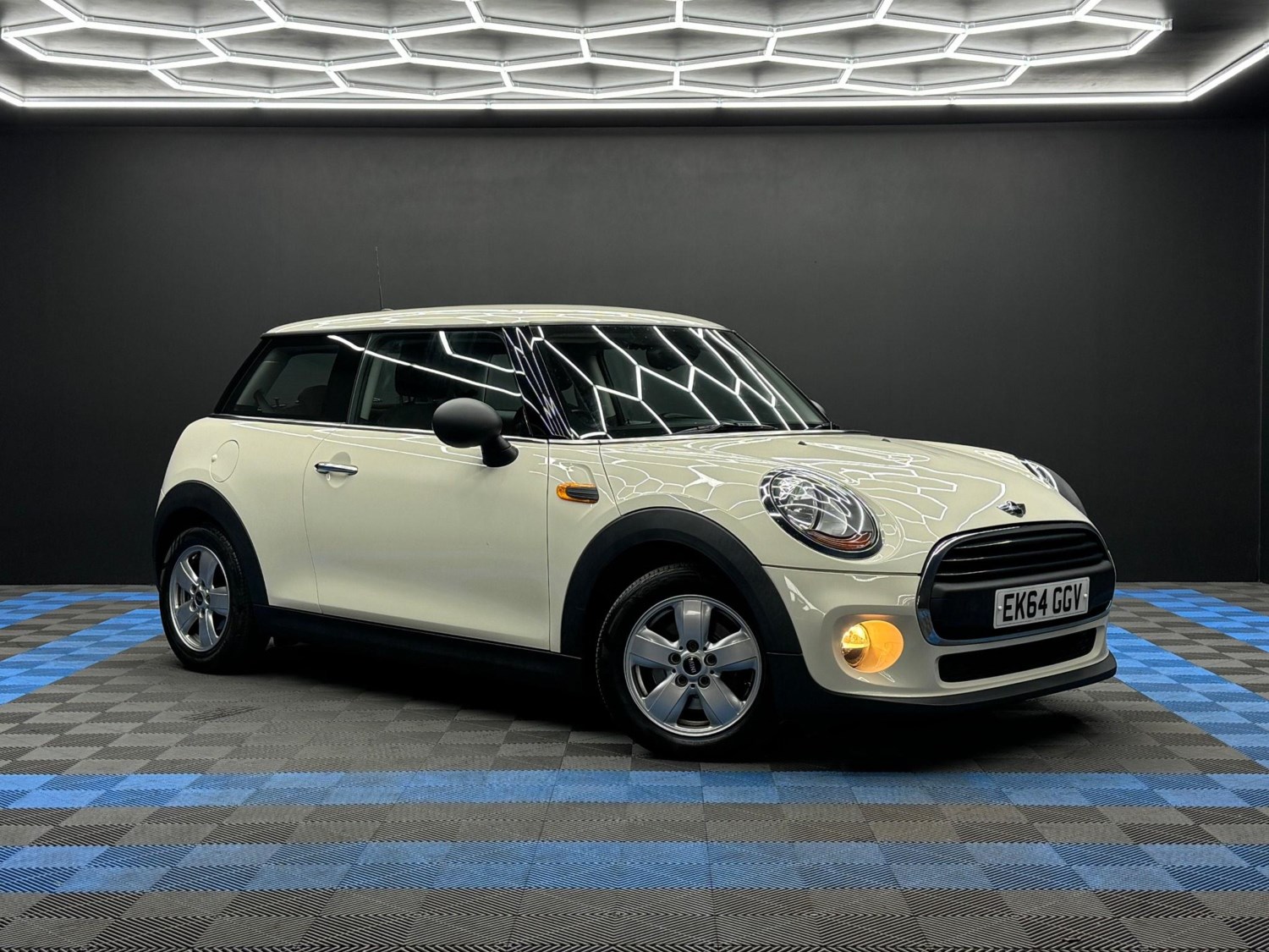 MINI Hatch Listing Image