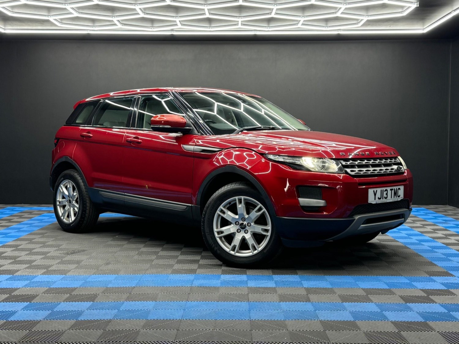 Land Rover Range Rover Evoque Listing Image