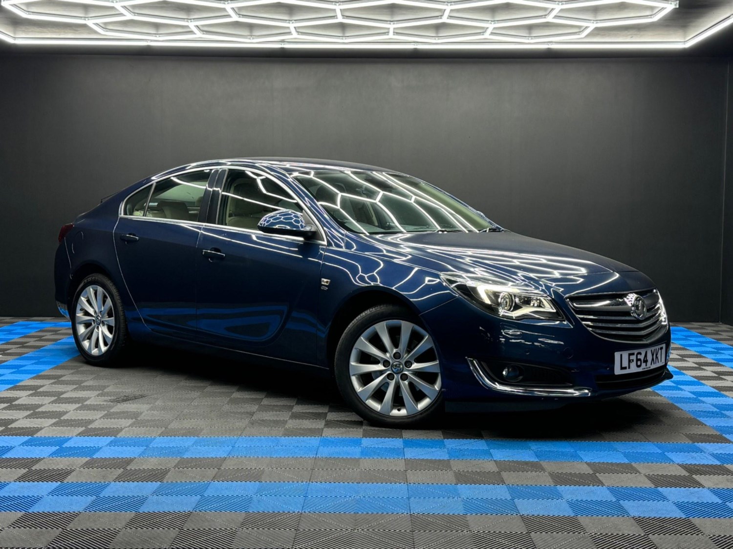 Vauxhall Insignia Listing Image