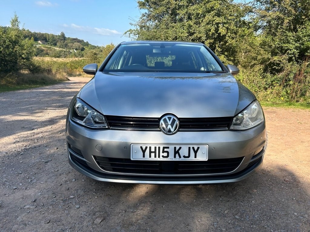 Volkswagen Golf Listing Image