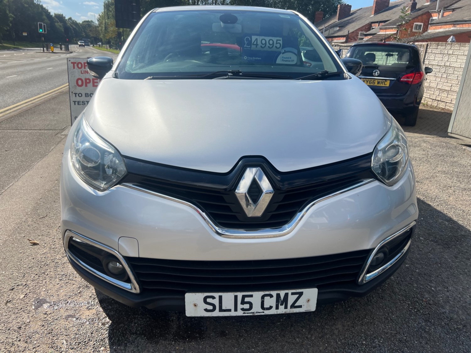 Renault Captur Listing Image