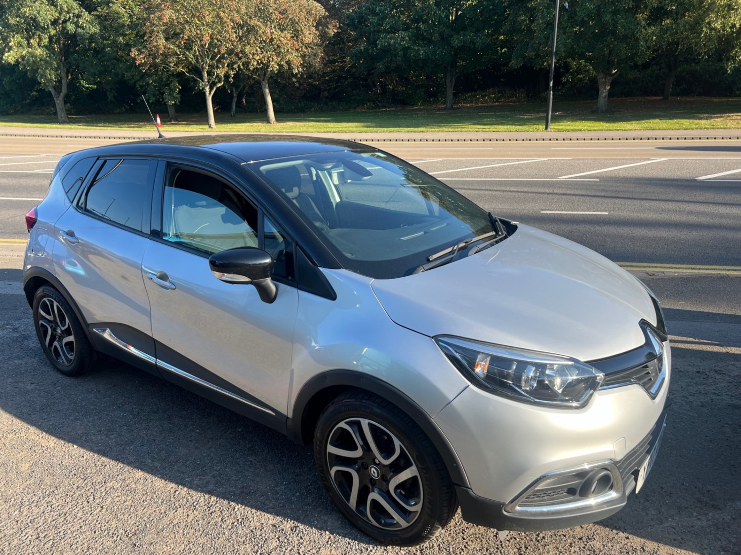 Renault Captur Listing Image