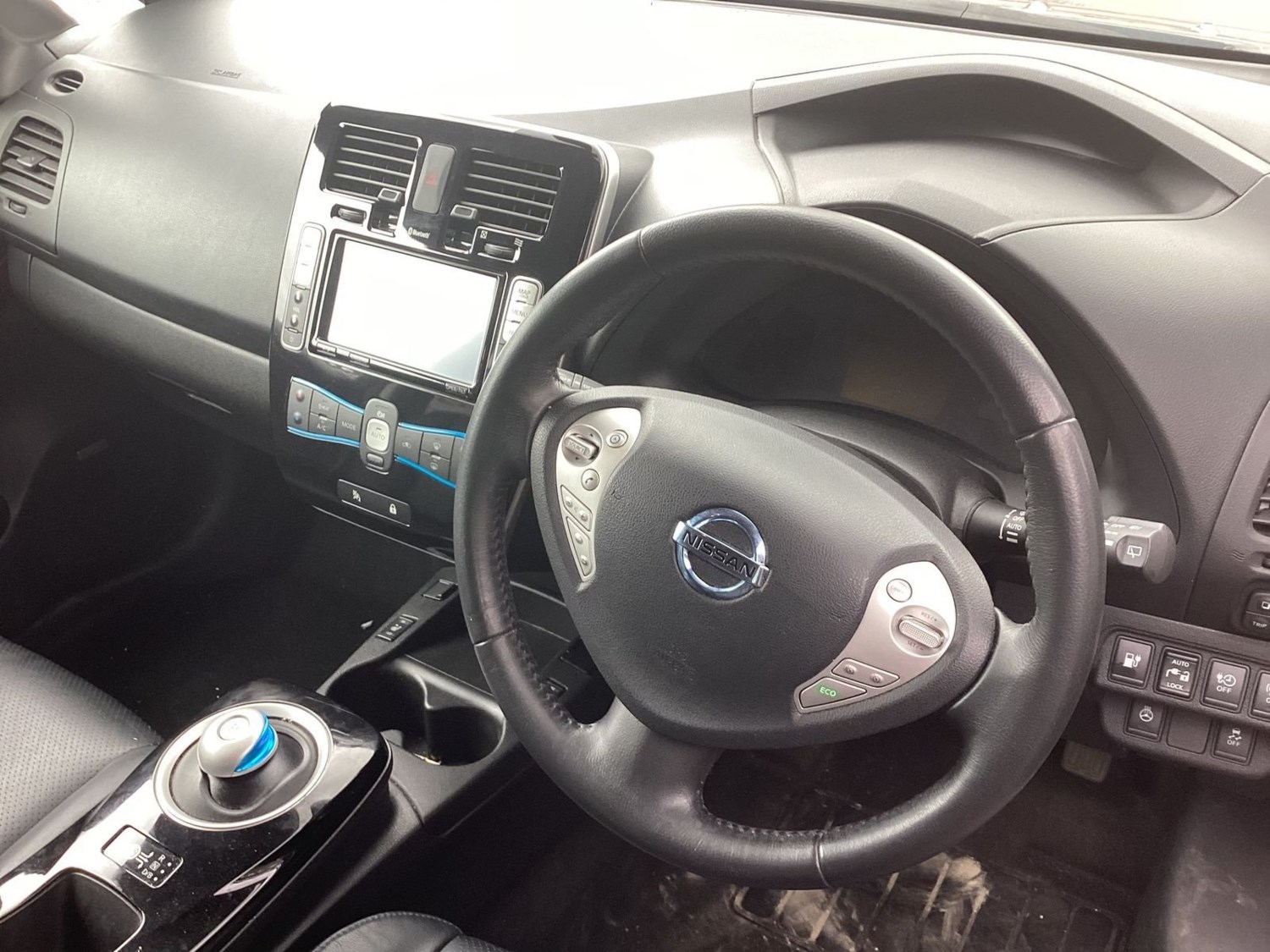 Nissan Leaf Listing Image