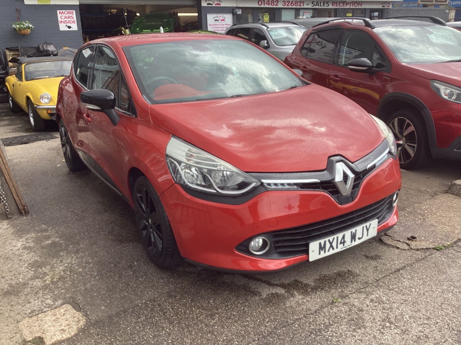 Renault Clio Listing Image