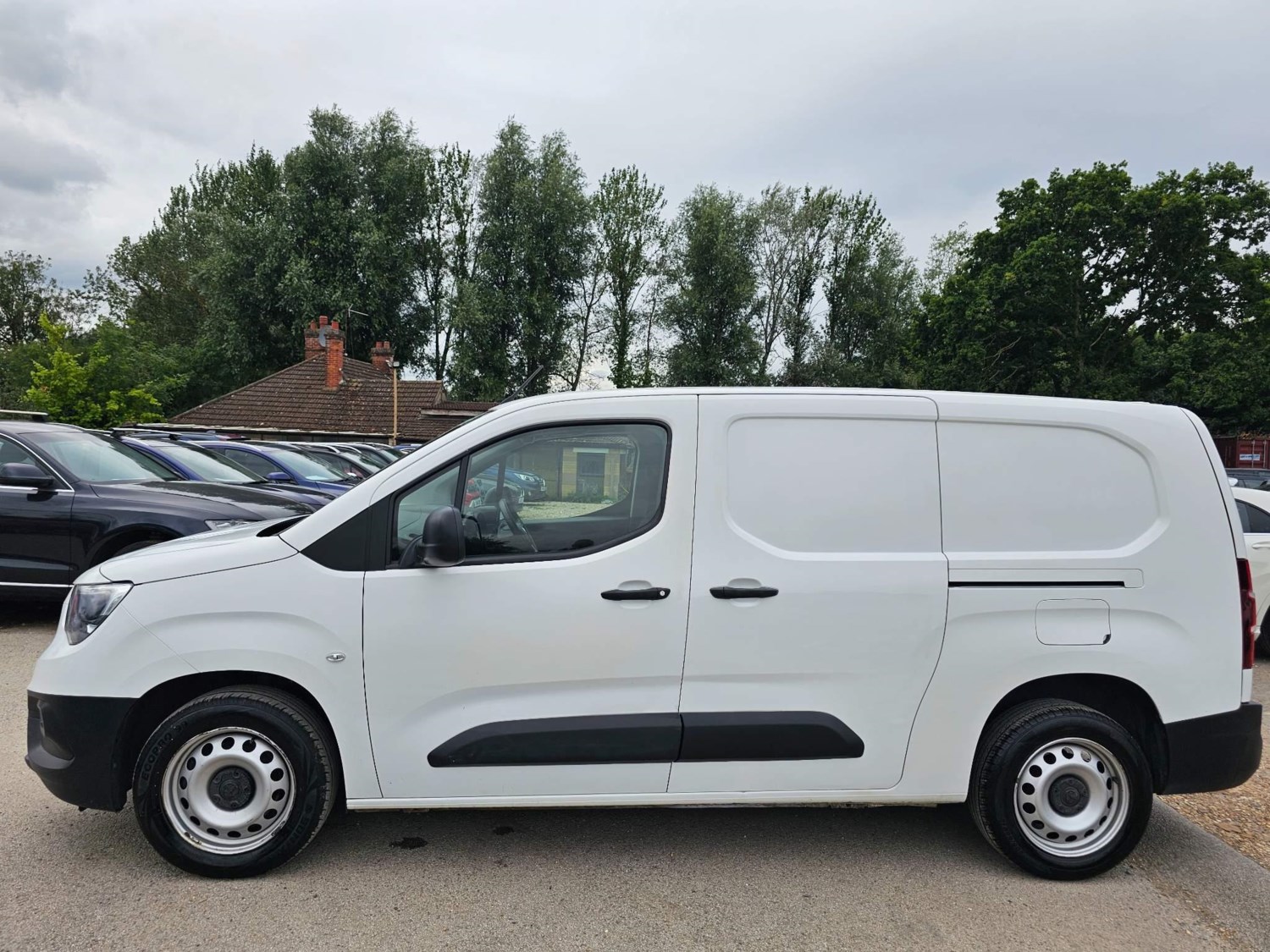 Vauxhall Combo Listing Image