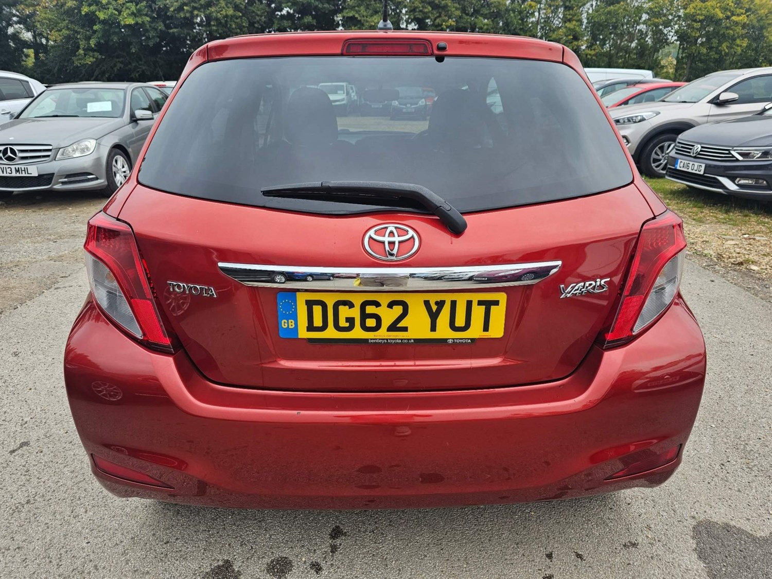 Toyota Yaris Listing Image