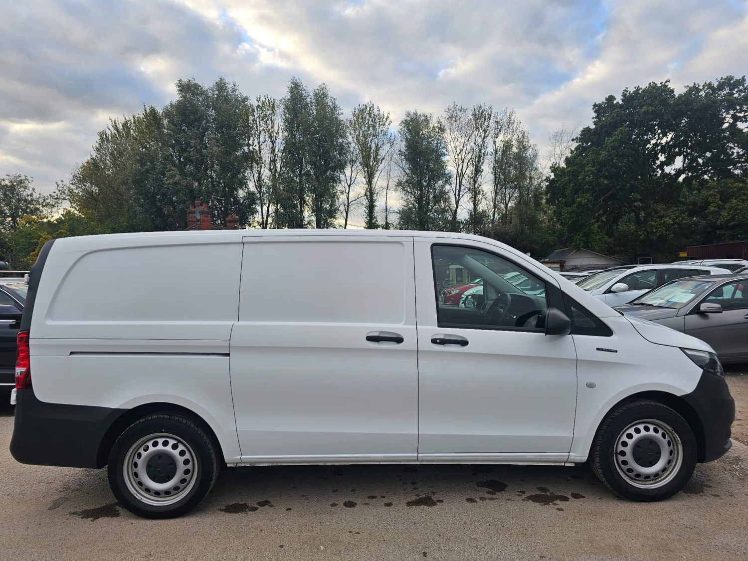 Mercedes-Benz Vito Listing Image