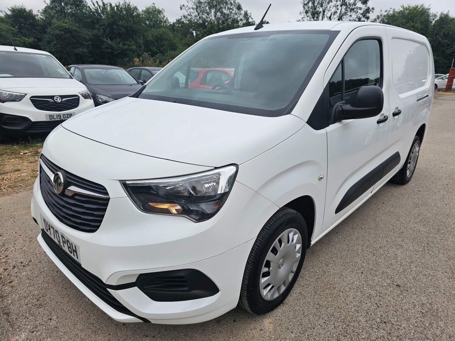 Vauxhall Combo Listing Image