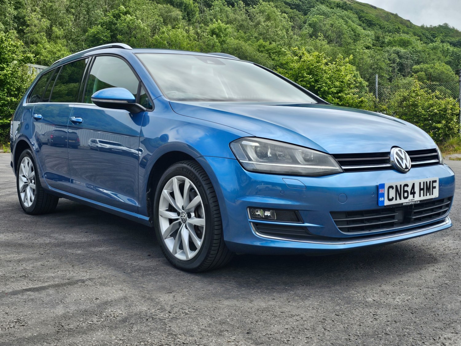 Volkswagen Golf Listing Image