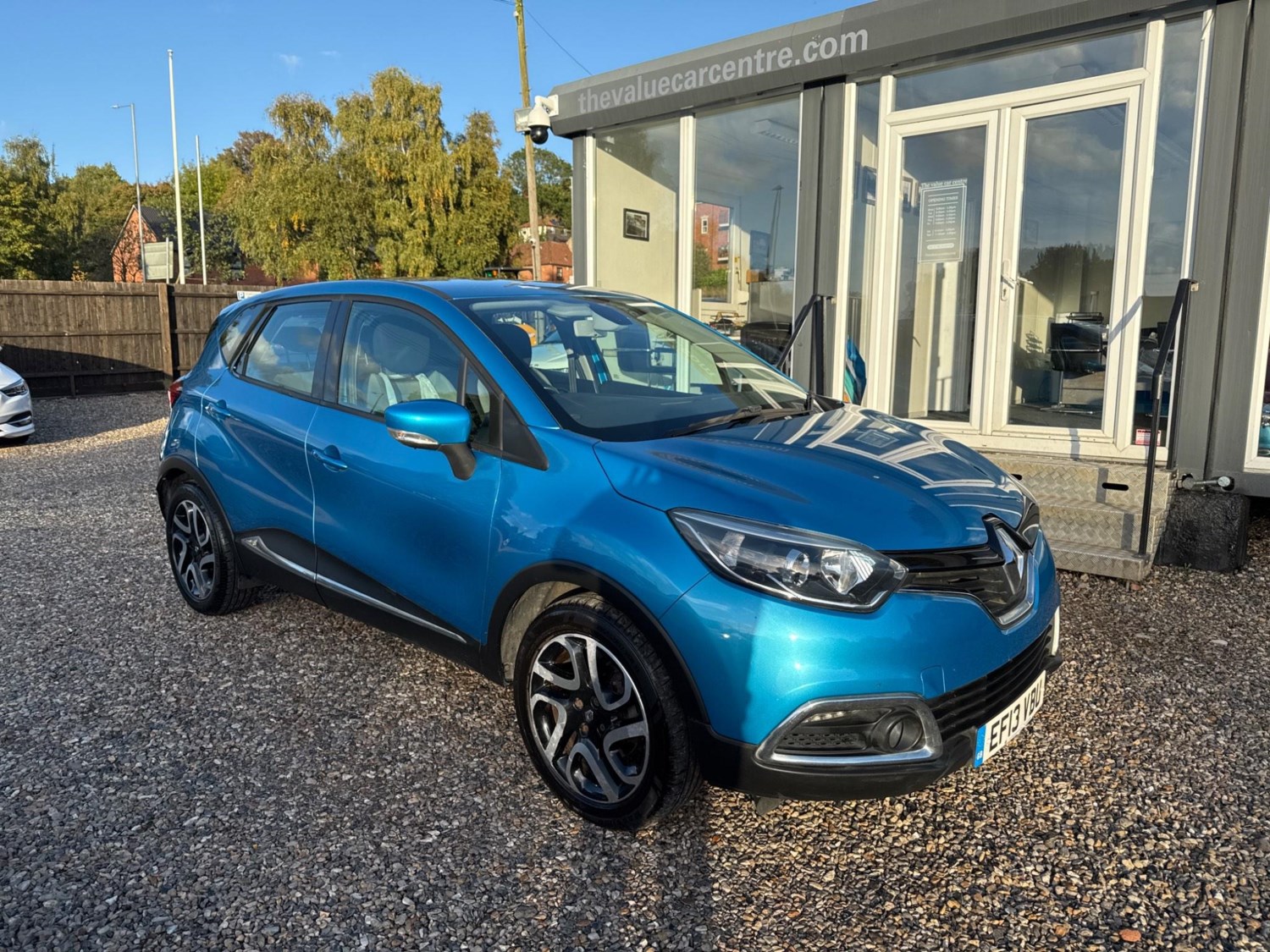 Renault Captur Listing Image