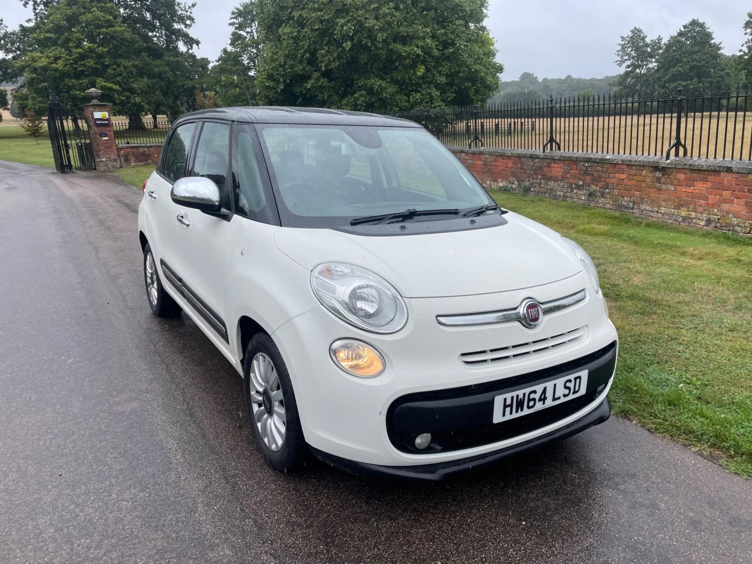 Fiat 500L Listing Image