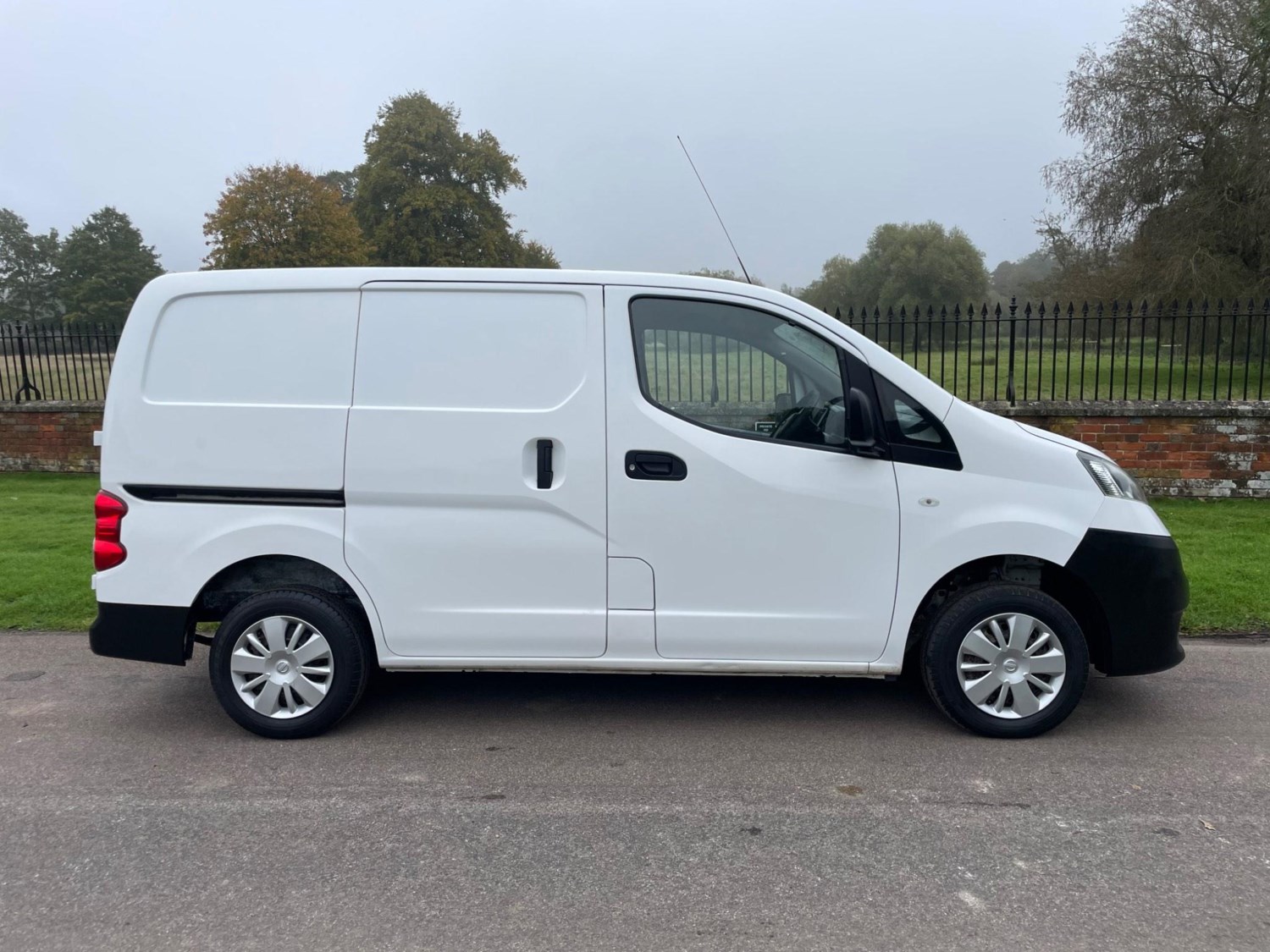 Nissan NV200 Listing Image