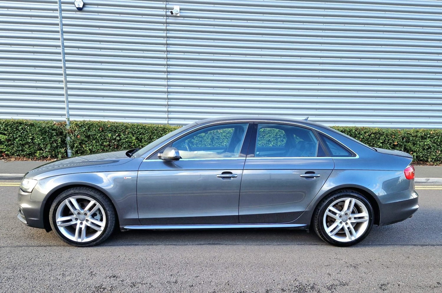 Audi A4 Listing Image