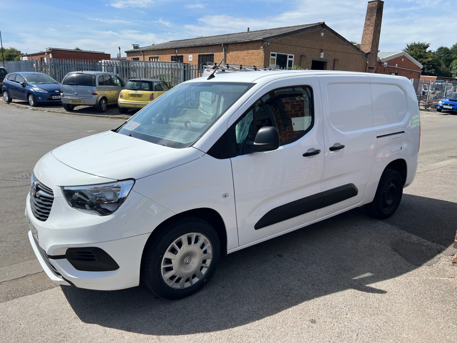 Vauxhall Combo Listing Image