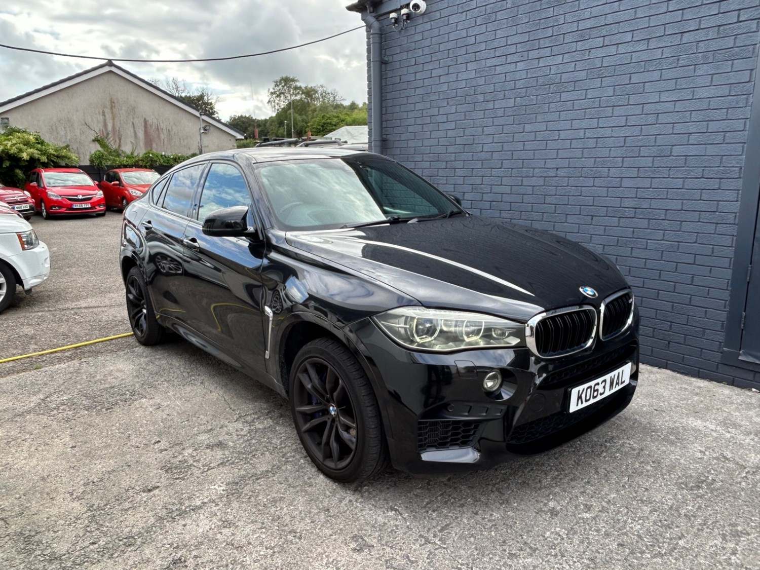 BMW X6 Listing Image