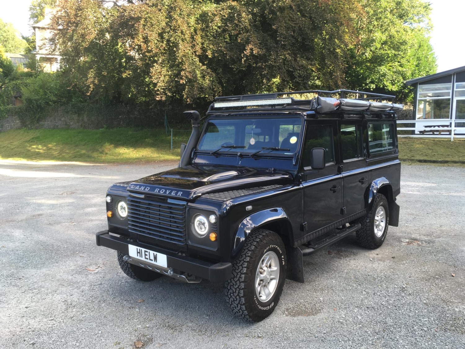 Land Rover Defender 110 Listing Image