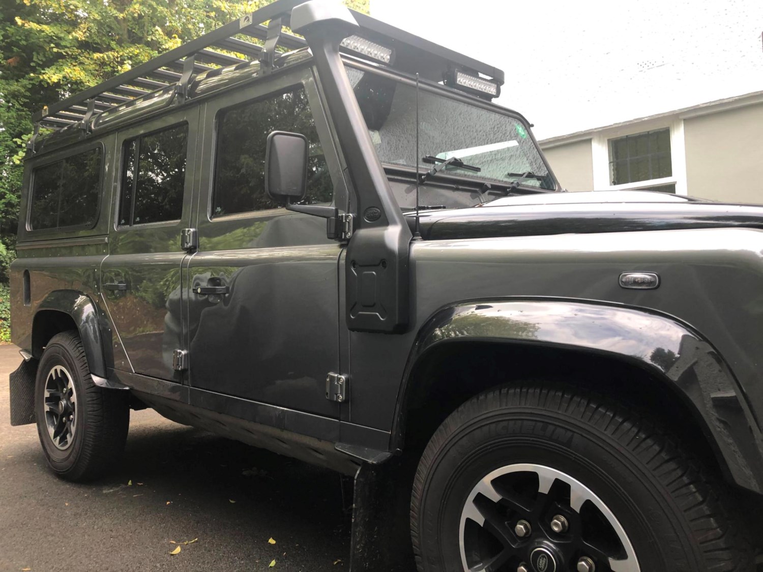 Land Rover  Listing Image