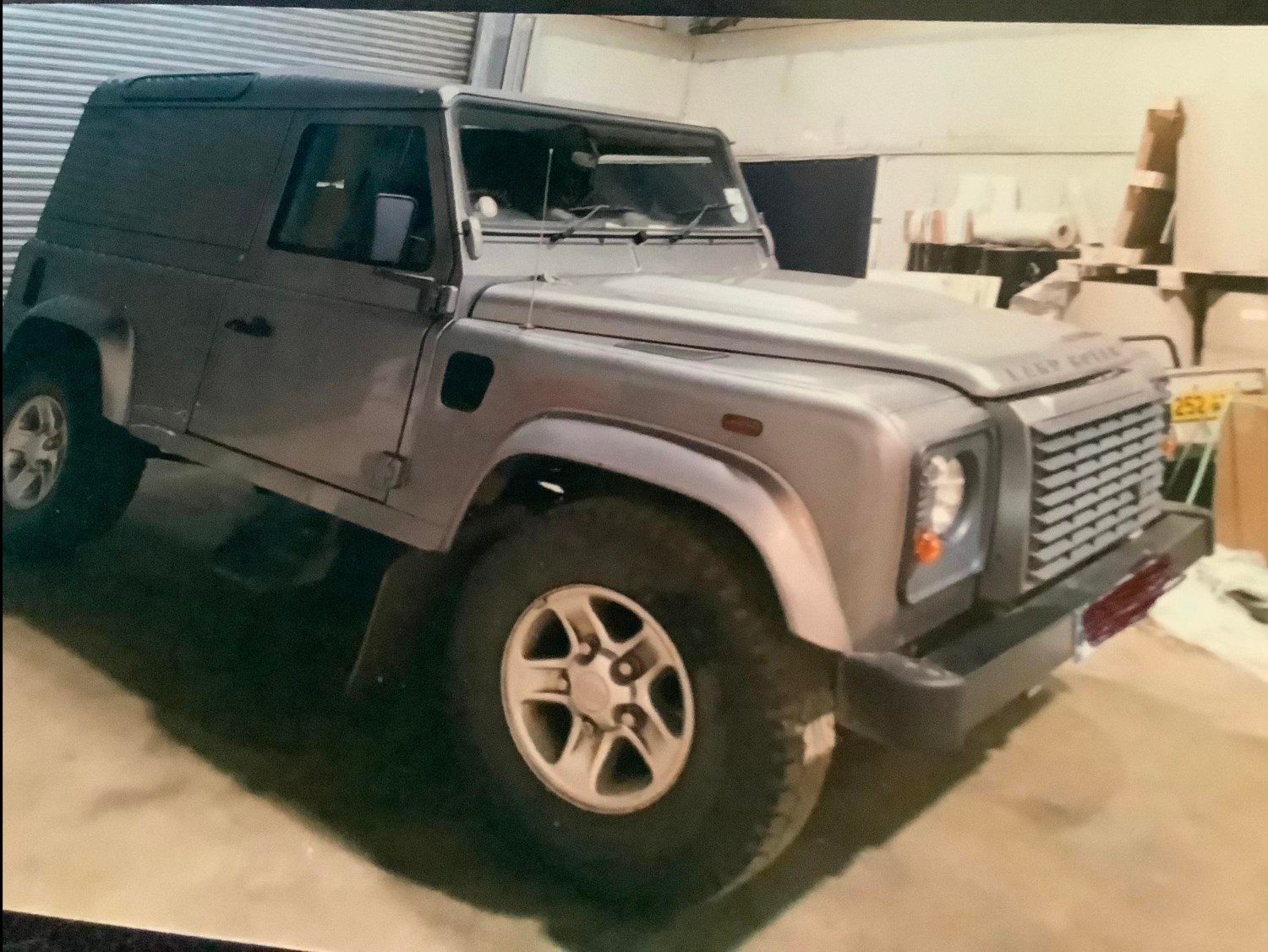 Land Rover Defender Listing Image