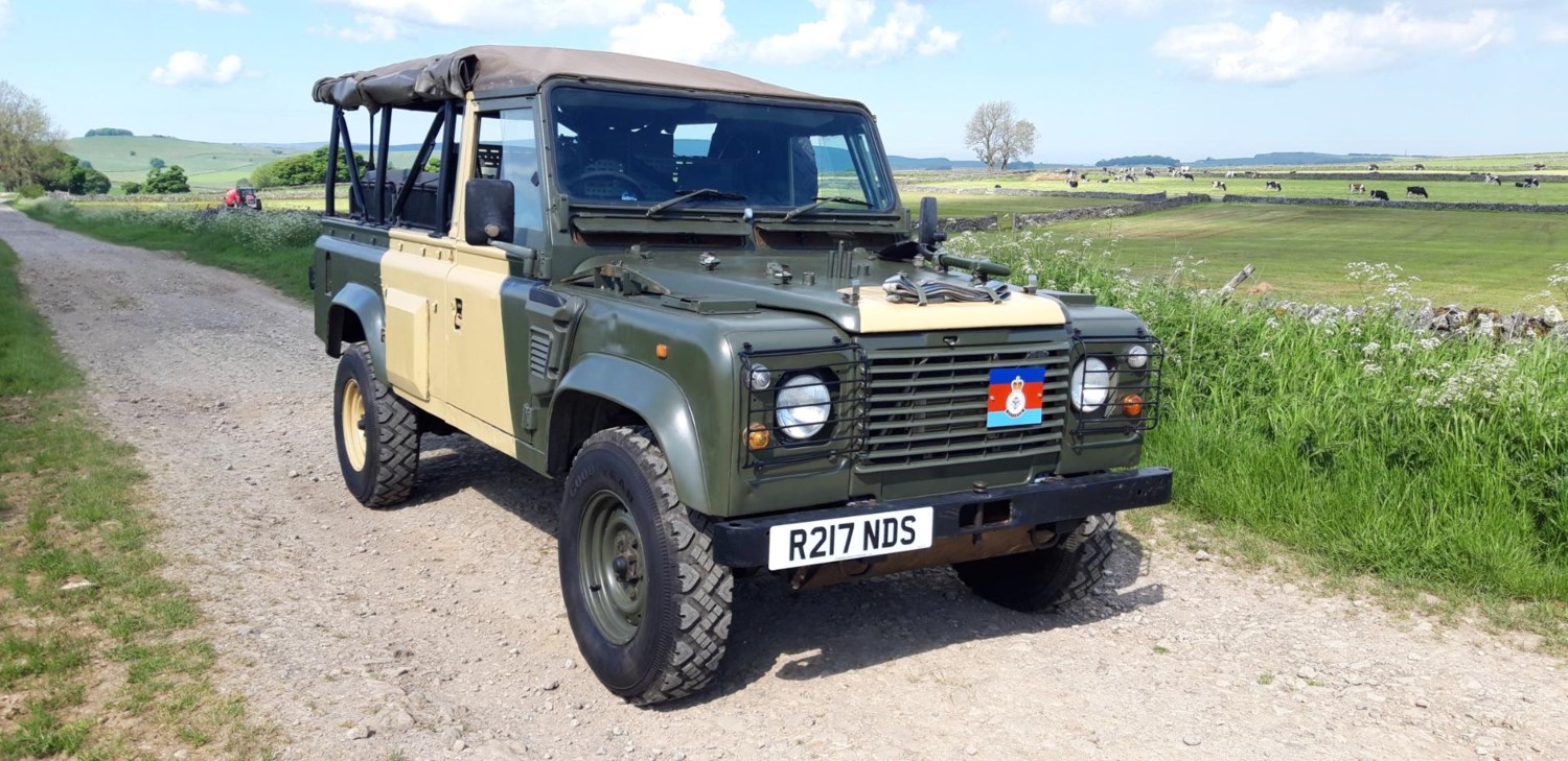 Land Rover Defender Listing Image