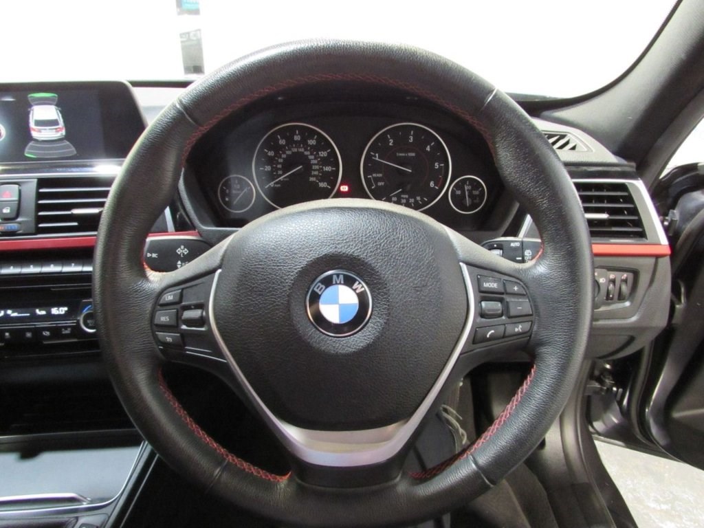 BMW 3 Series Listing Image