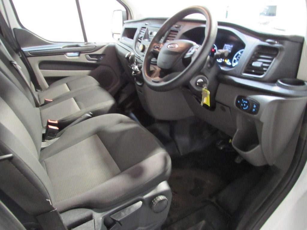 Ford Transit Custom Listing Image