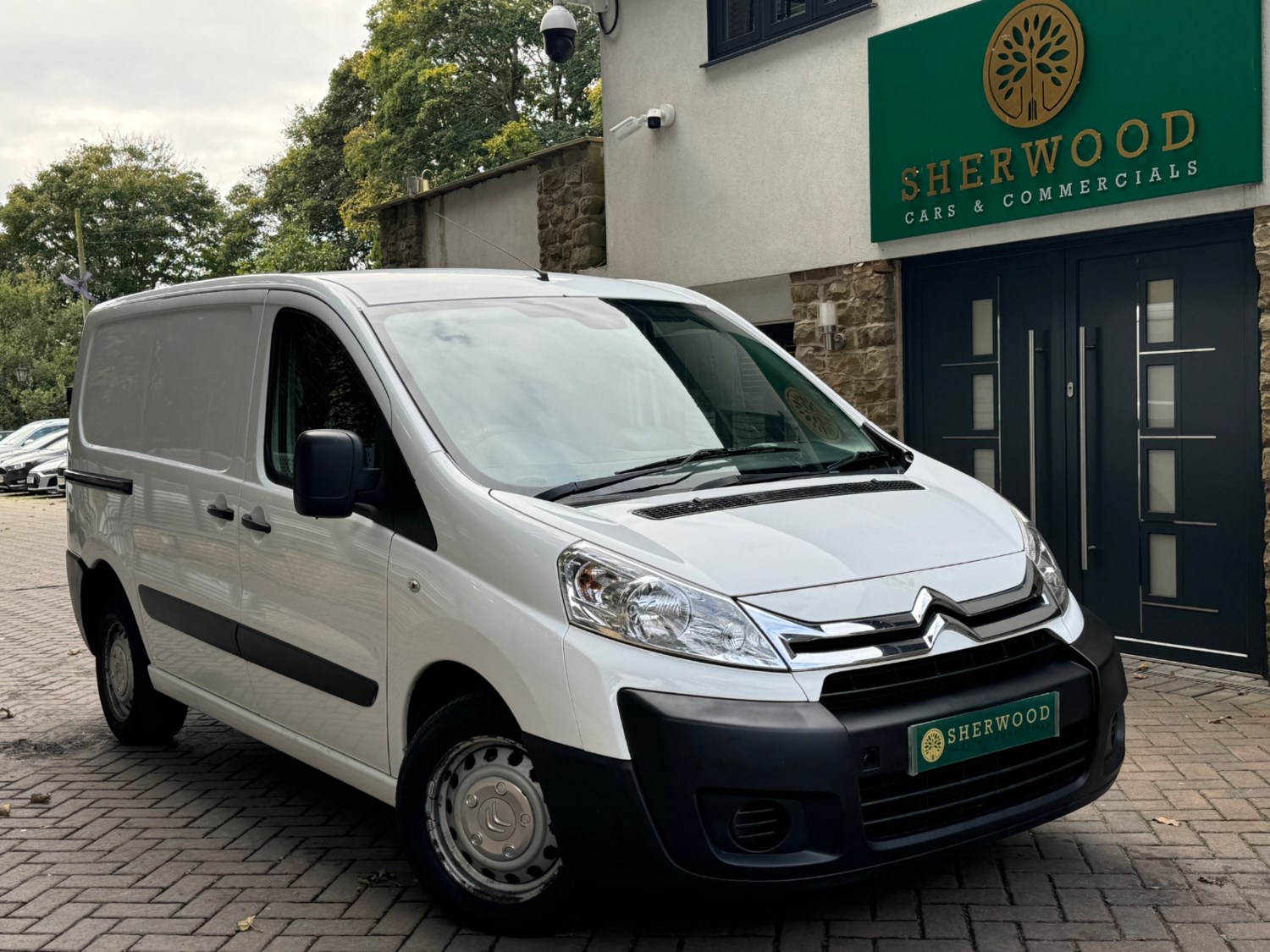 Citroen Dispatch Listing Image