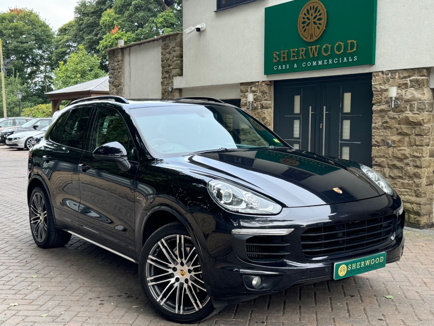 Porsche Cayenne Listing Image