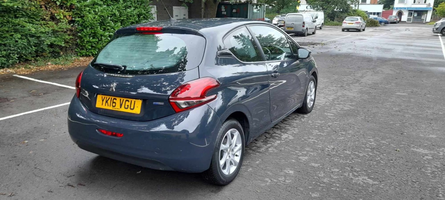 Peugeot 208 Listing Image