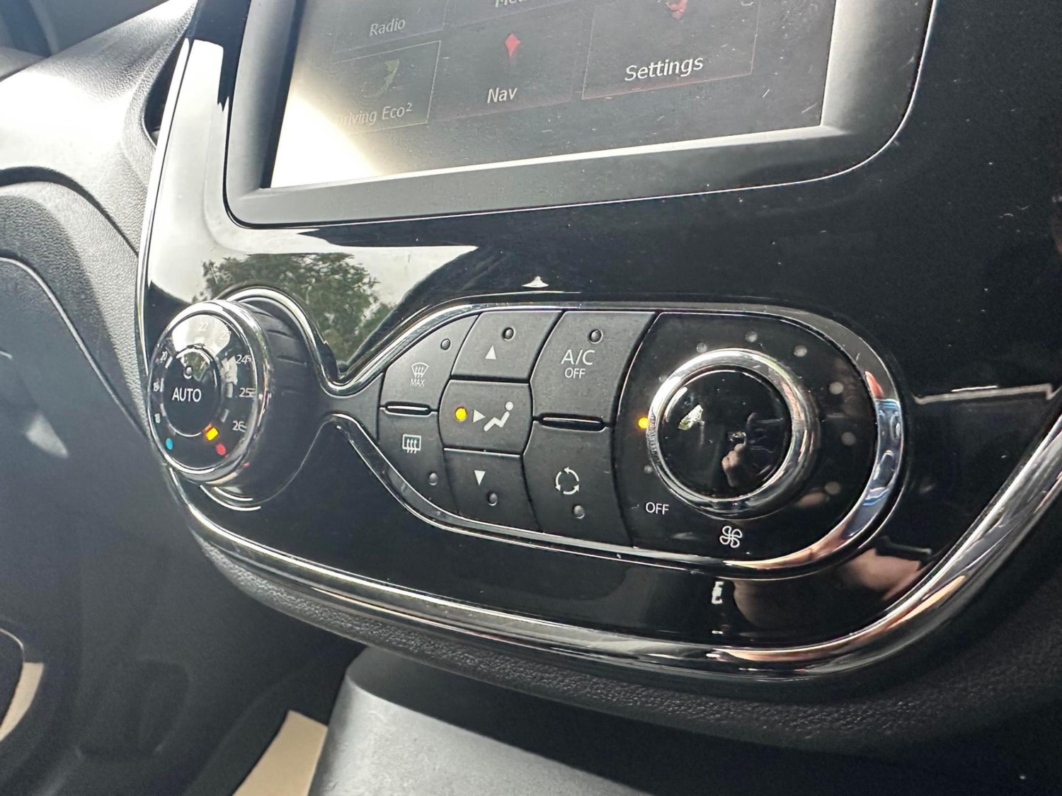 Renault Captur Listing Image