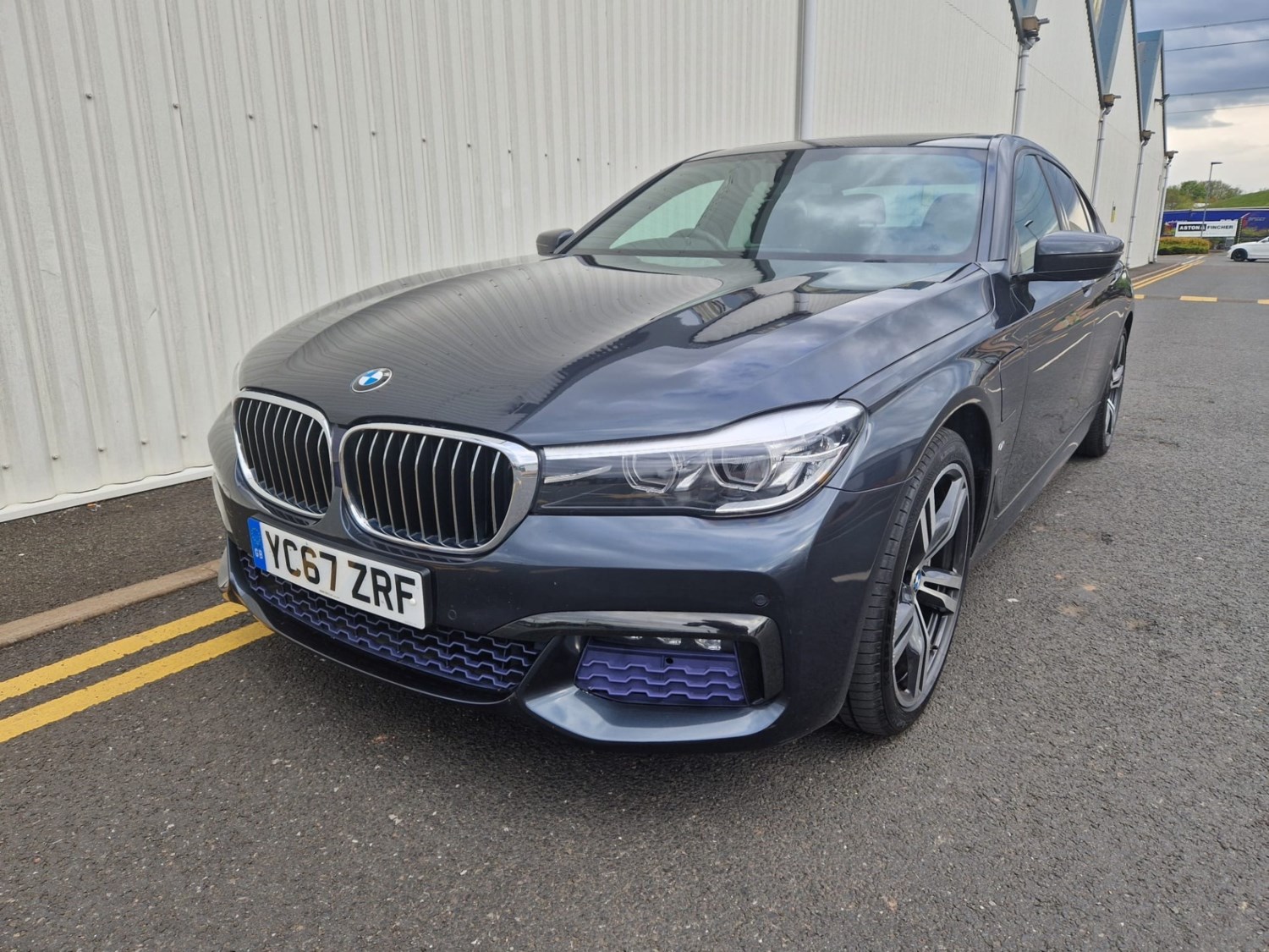 BMW 7 Series Listing Image