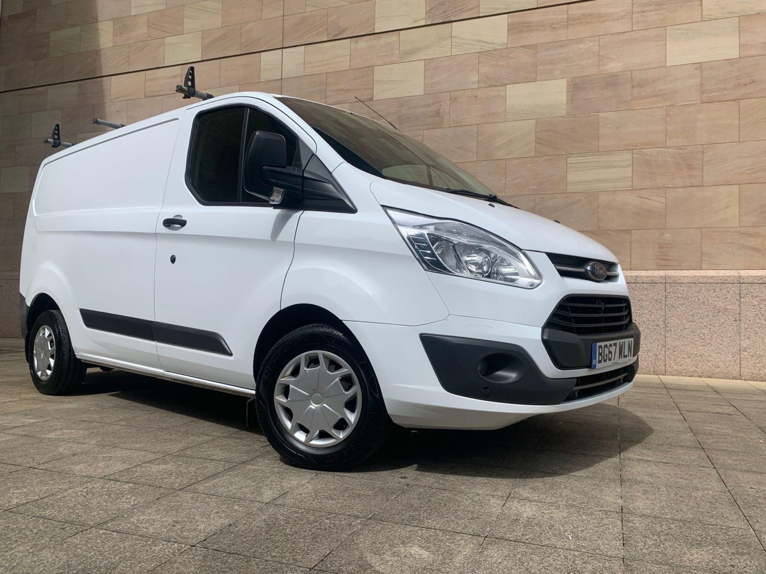 Ford Transit Custom Listing Image