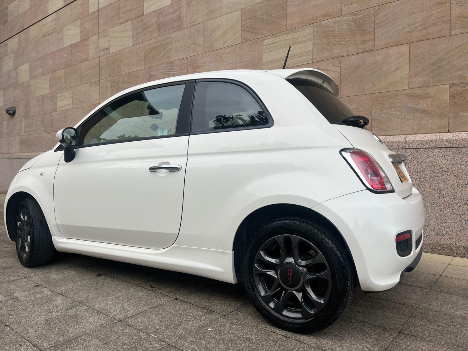 Fiat 500 Listing Image