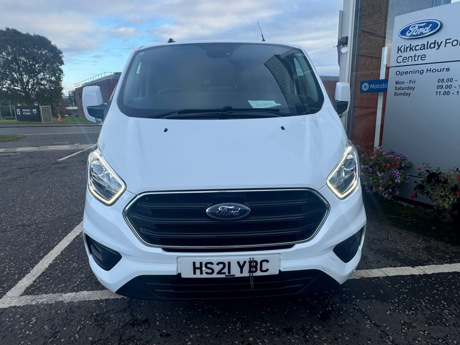 Ford Transit Custom Listing Image