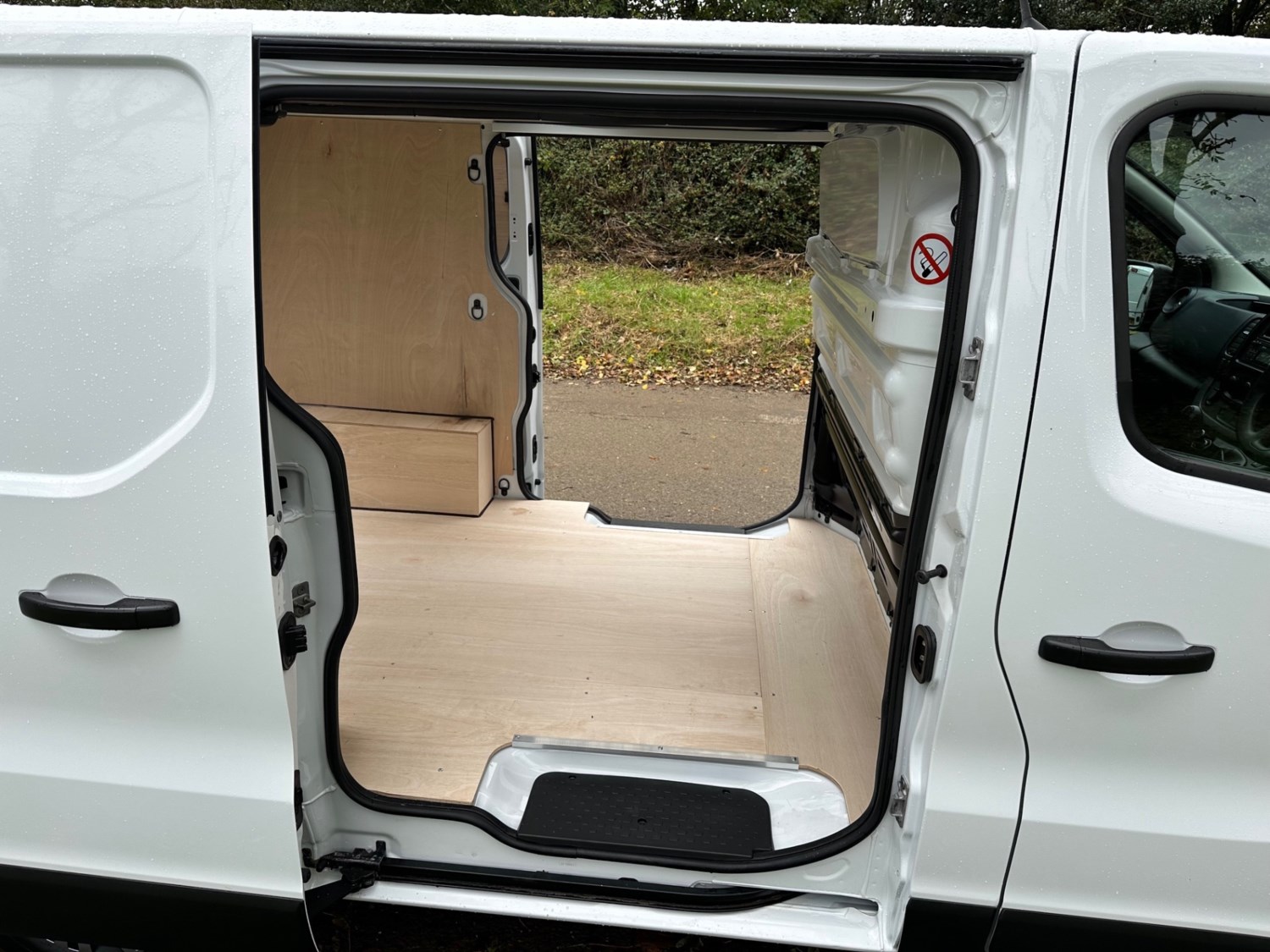 Vauxhall Vivaro Listing Image