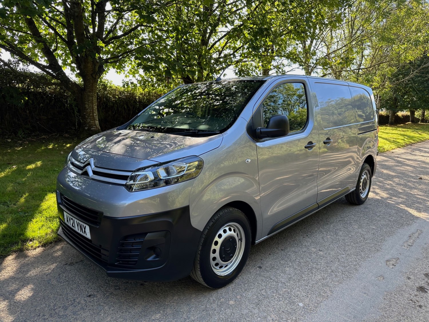 Citroen Dispatch Listing Image