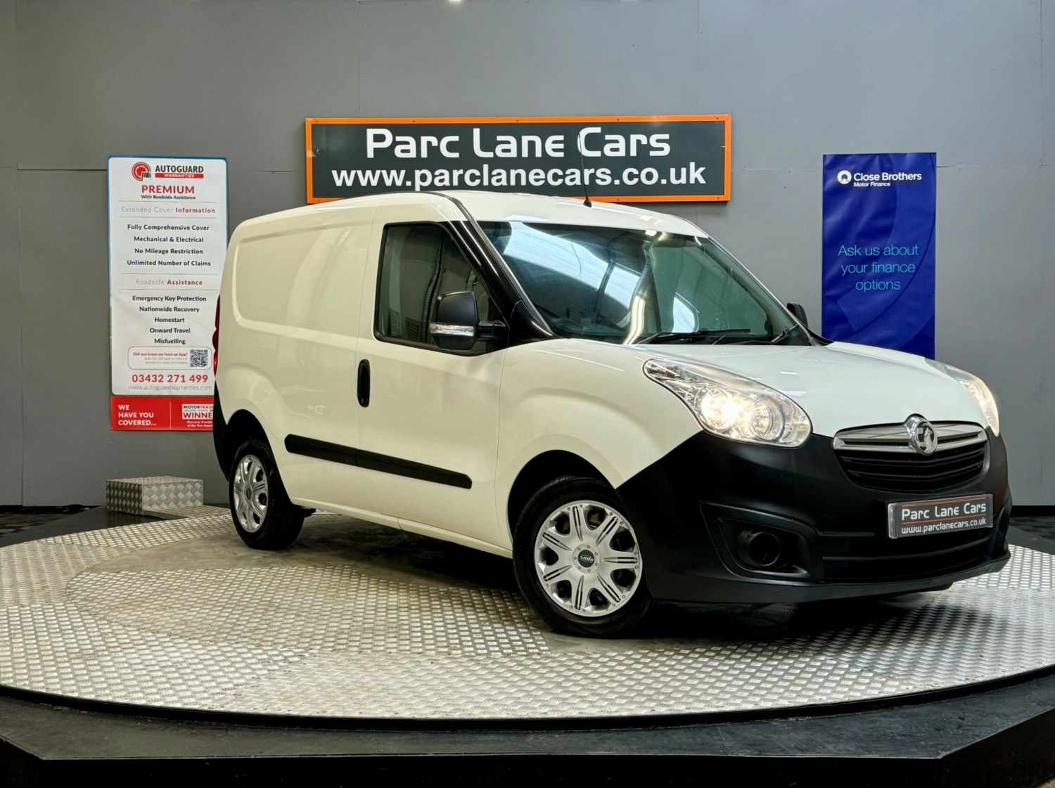 Vauxhall Combo Listing Image