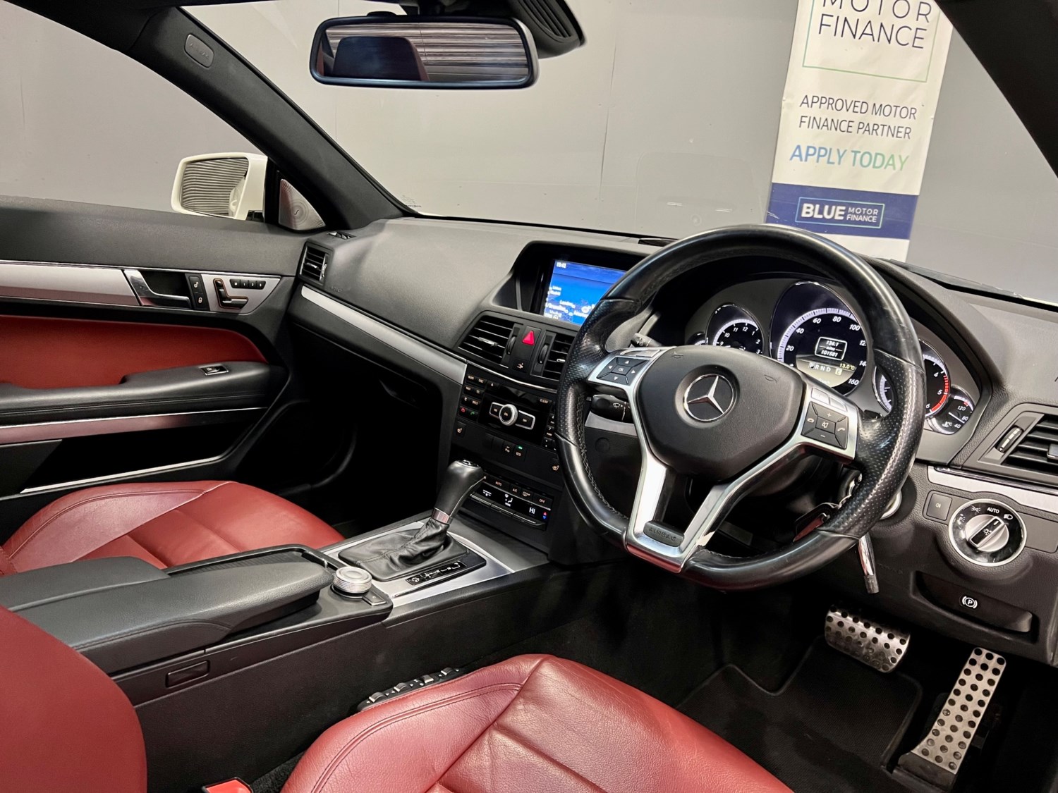 Mercedes-Benz E-Class Listing Image