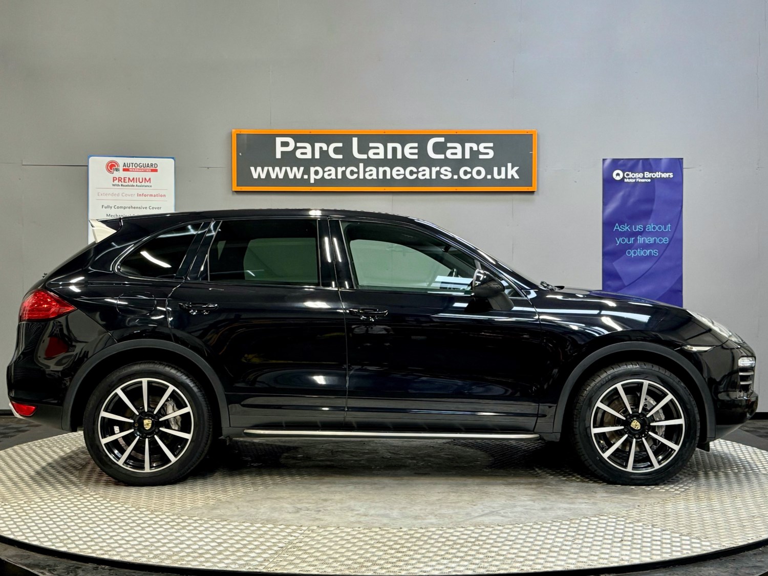 Porsche Cayenne Listing Image