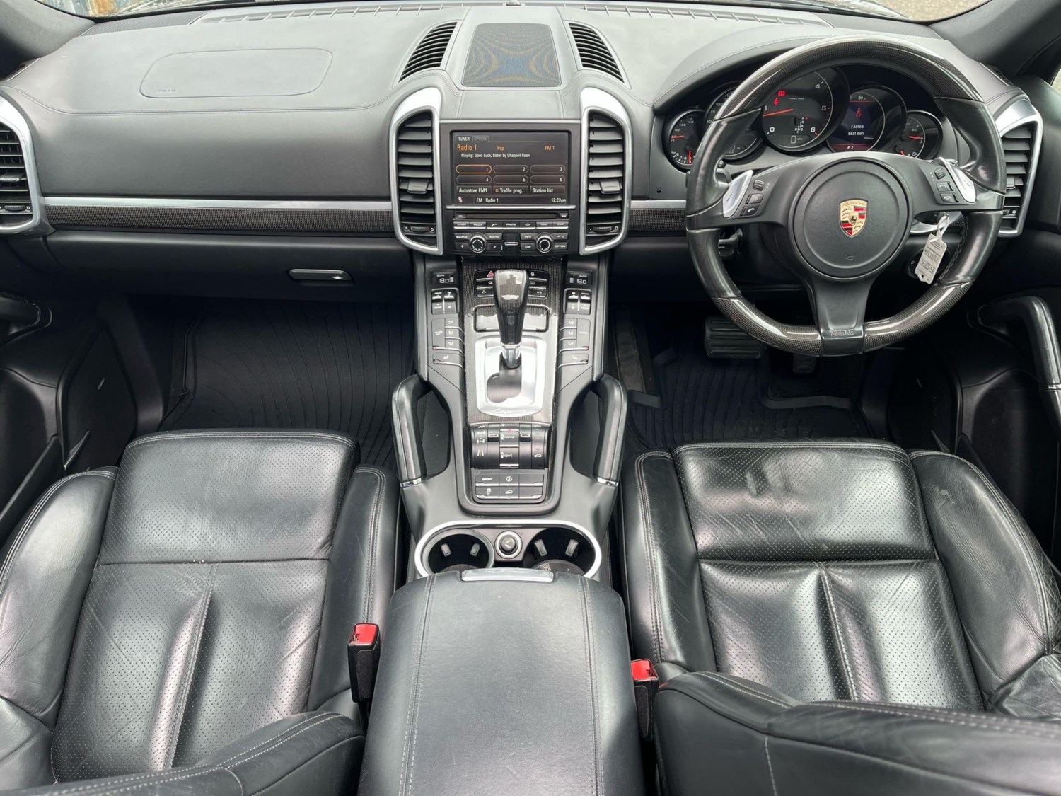 Porsche Cayenne Listing Image