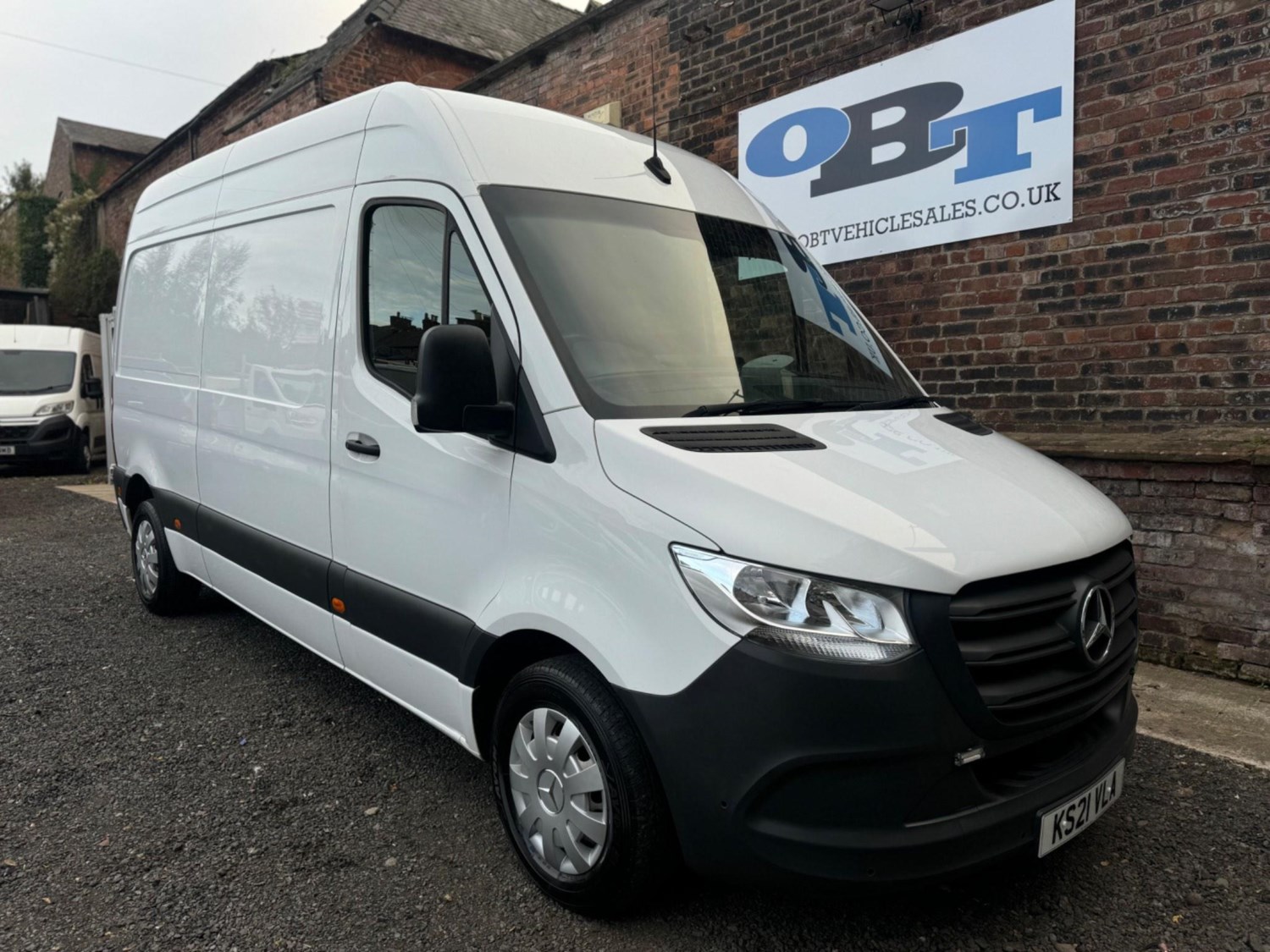 Mercedes-Benz Sprinter Listing Image