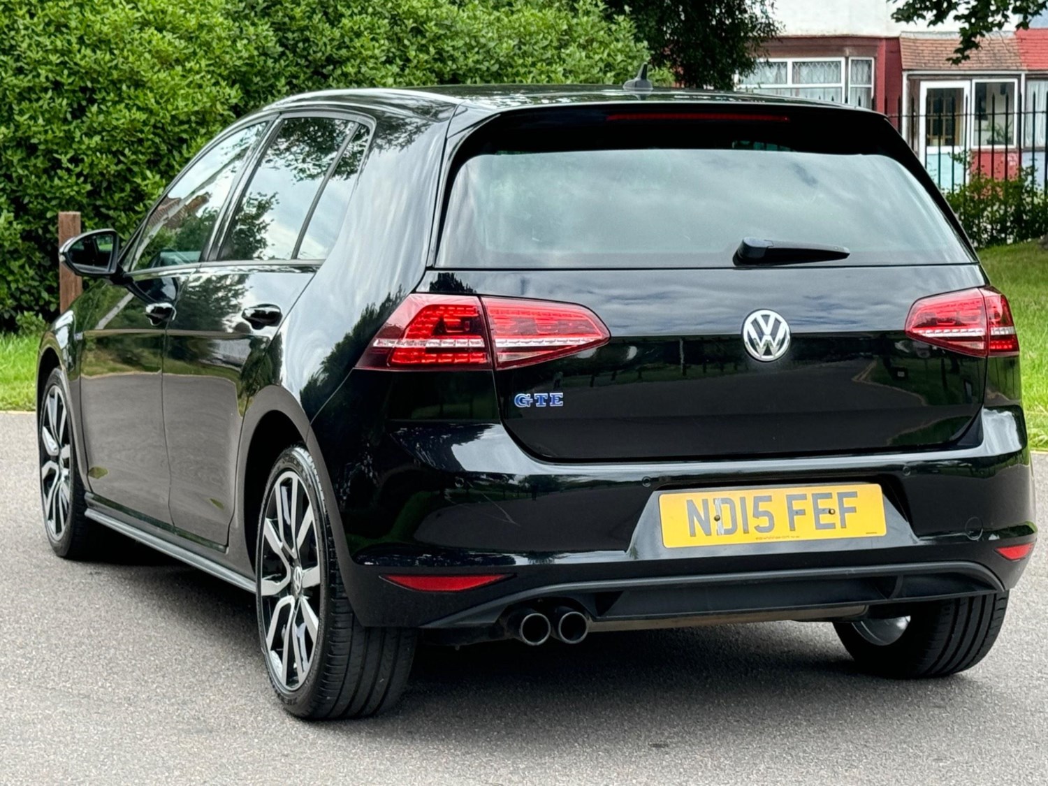 Volkswagen Golf Listing Image