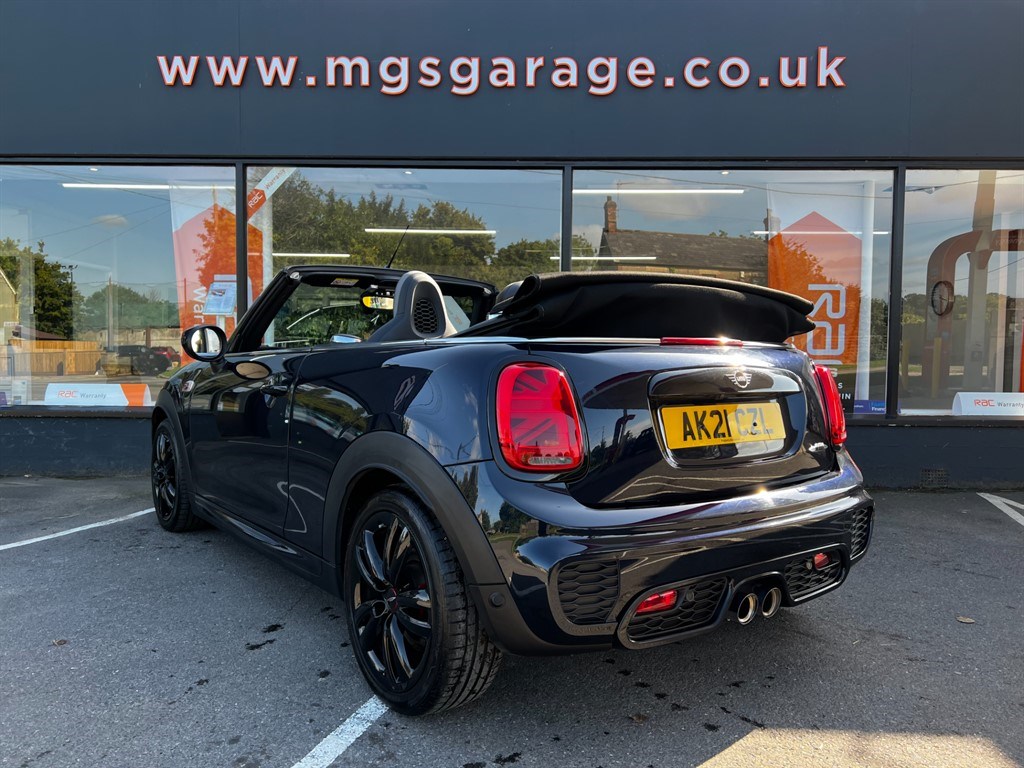 MINI Convertible Listing Image