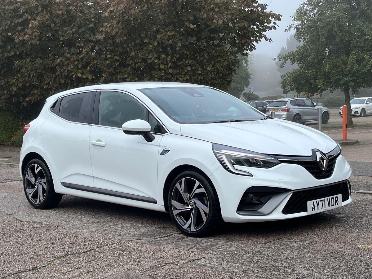 Renault Clio Listing Image