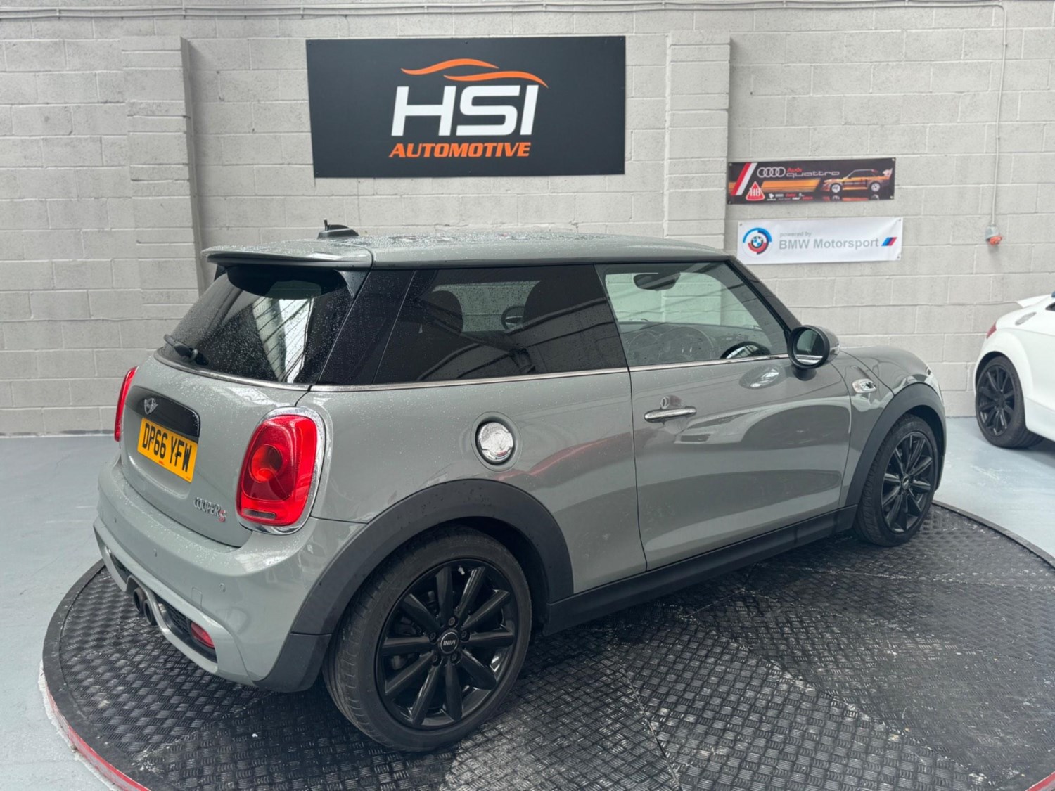 MINI Hatch Listing Image