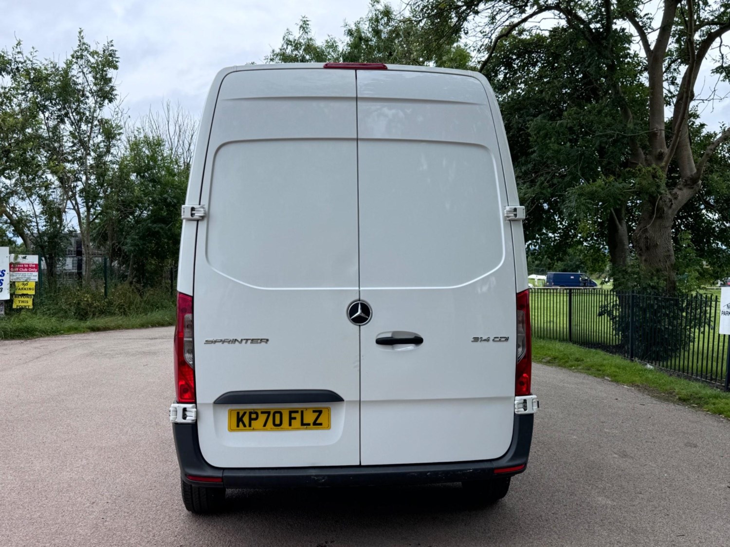 Mercedes-Benz Sprinter Listing Image