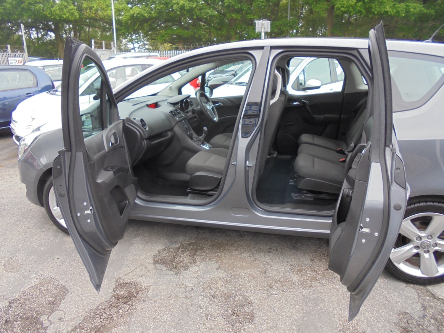 Vauxhall Meriva Listing Image