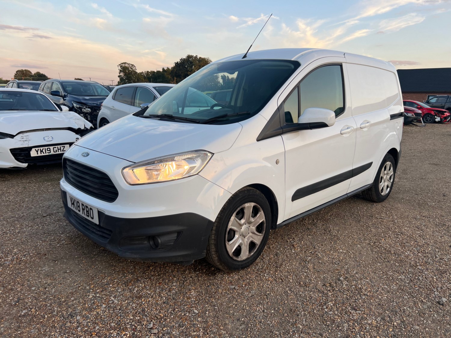 Ford Transit Courier Listing Image