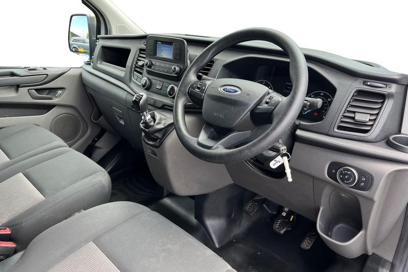 Ford Transit Custom Listing Image