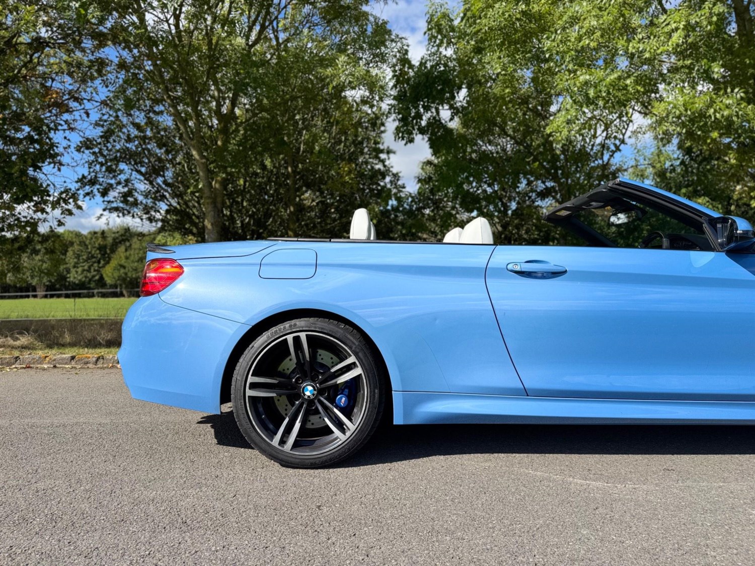 BMW M4 Listing Image