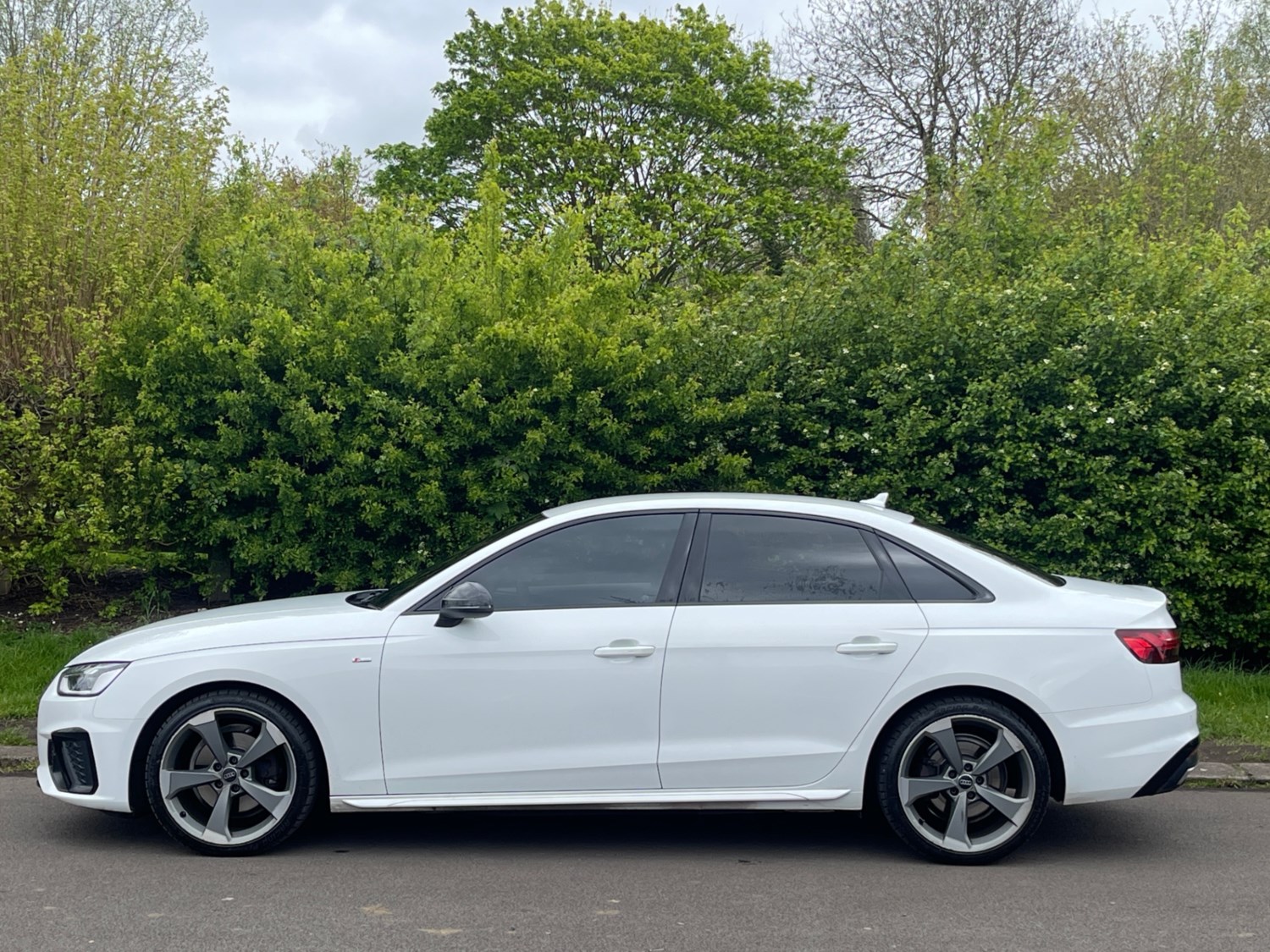 Audi A4 Listing Image